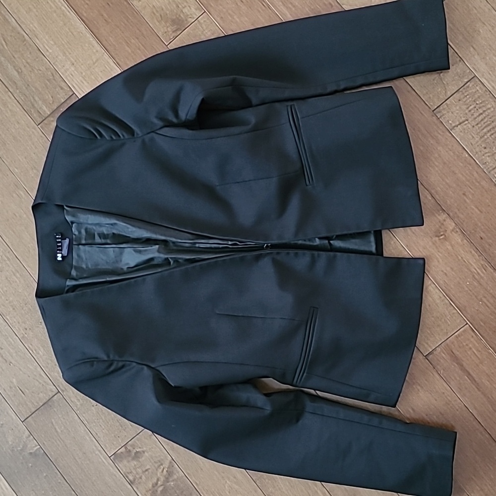 Nygard Black front clasp Blazer Size Medium